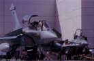 Le Rafale devant un MiG-29 au Salon du Bourget